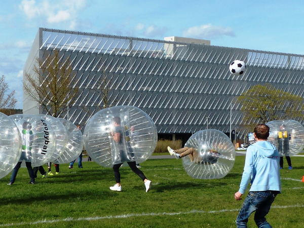 Bubble Soccer und Balloon Soccer als Teambuilding oder Funsport-Modul